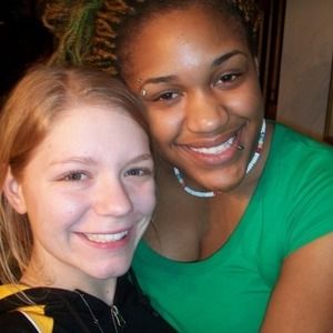 Meet your Posher, Victoria